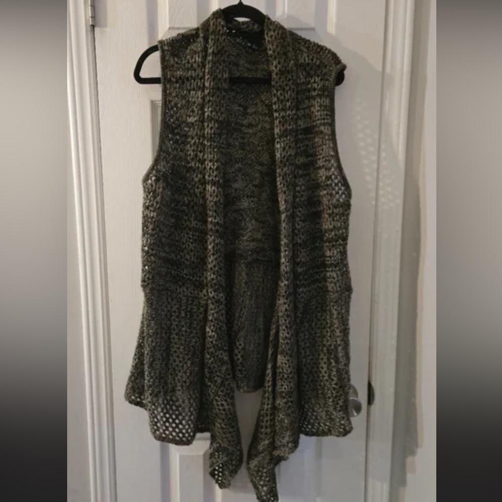 Women's Sleeveless Knit Sweater Vest